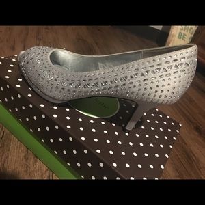 Kate & Kelly Silver Heels